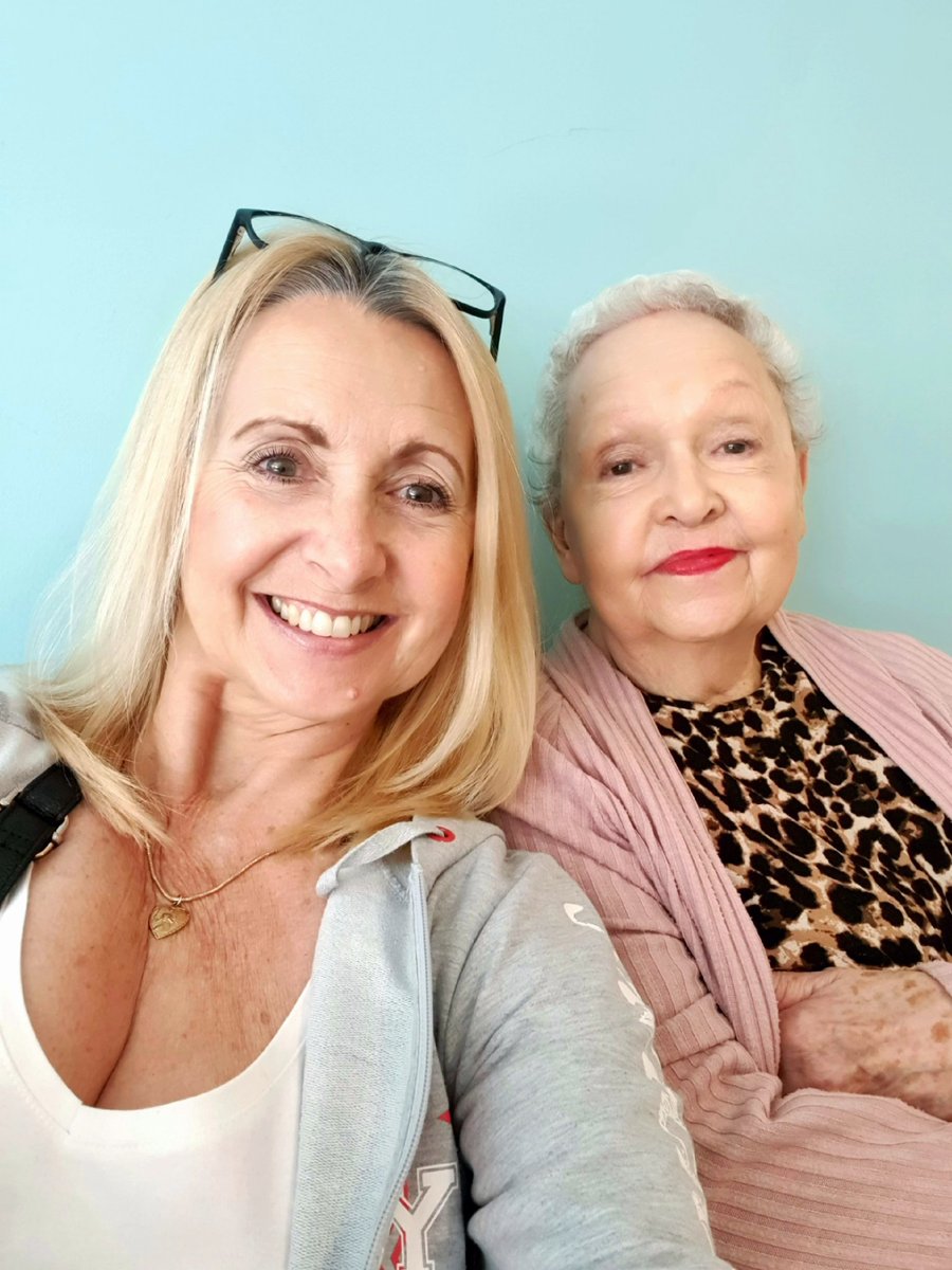 Chutzie_'s tweet photo. Mum's hairs grown back after losing it through chemotherapy, now awaiting results of another biopsy to rule out any more cancer where she had her mastectomy. Praying 🙏🏼 it's the radiotherapy that's caused the soreness & redness #MumsAWarrior
#Brave #MadeOfStrongStuff #FuckCancer https://t.co/741tUMdO2L