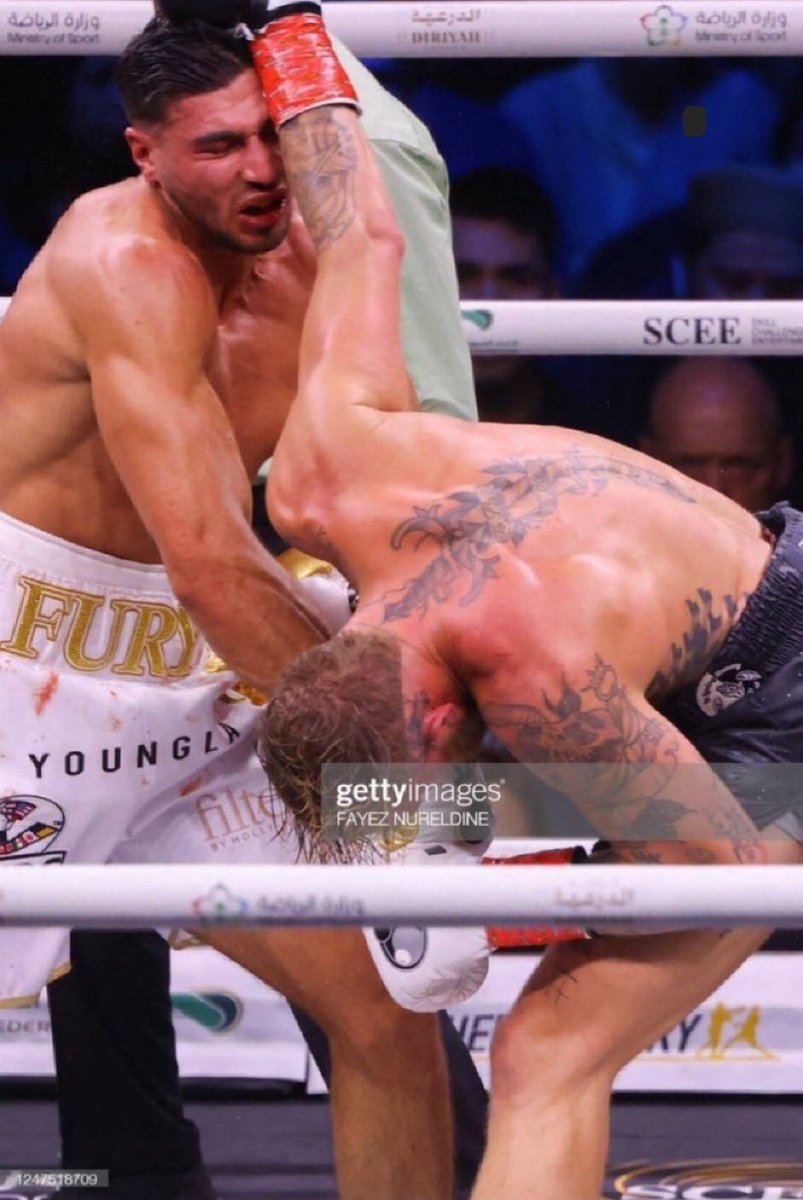 lacrowse's tweet photo. @jakepaul Yes you respect boxing too much 💀 https://t.co/JVNKtwroxp