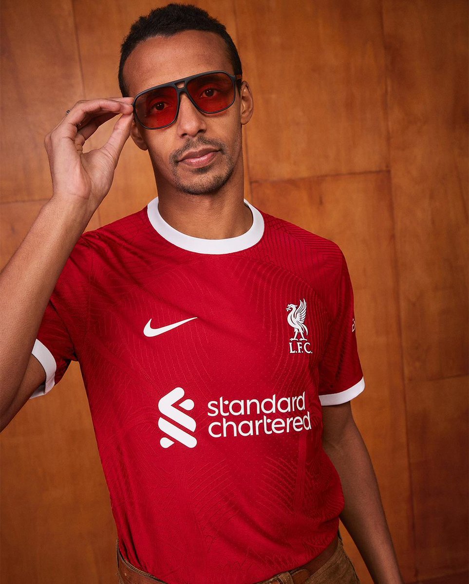 AnythingLFC_'s tweet photo. 🎉 GIVEAWAY 🎉

We are giving away a Liverpool kit today if:

Arsenal win vs Brighton ✅
Both teams score ⚽
Xhaka &amp; Caicedo Yellow Card 🟨

All you got to do is retweet this tweet 🤝 https://t.co/hFSrJl1GIU