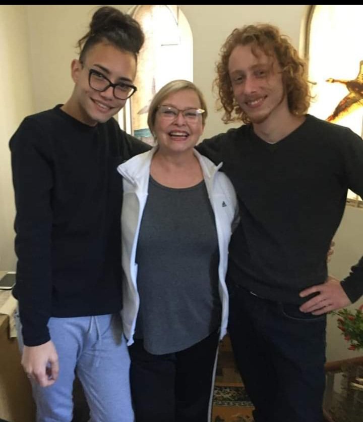 Feliz dia das Mães! Que todas sejam abençoadas com o amor de seus filhos!