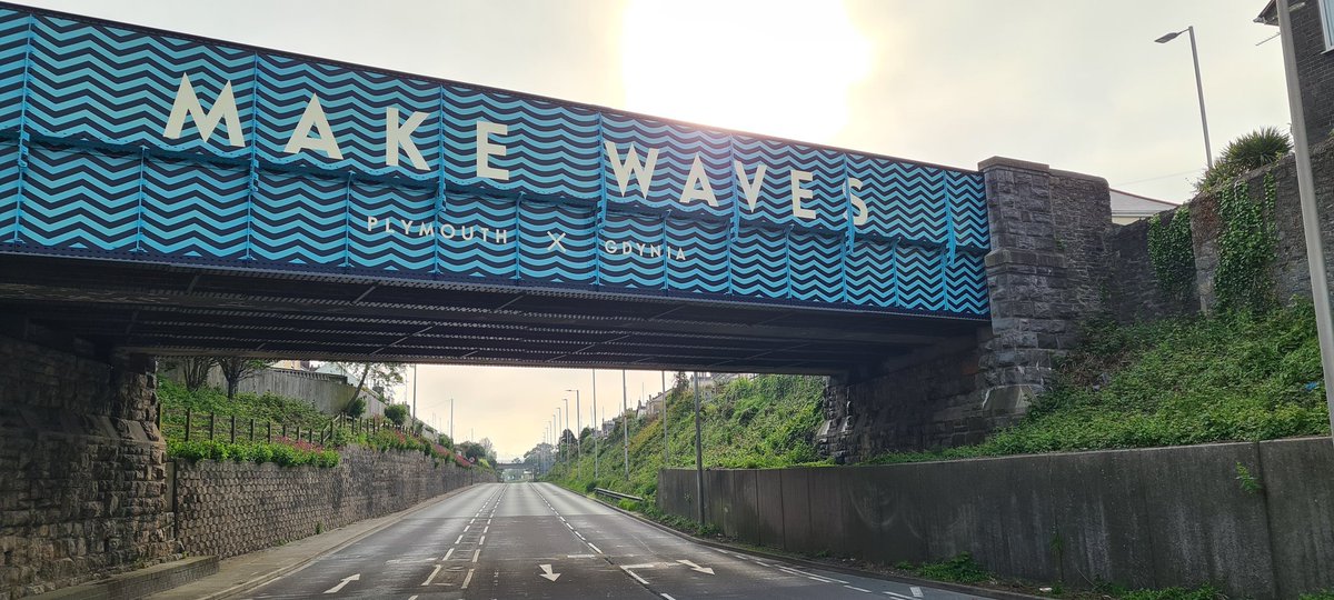 Sunny morning on #GdyniaWay for the #OceanCity Running Festival.

<a href="/Ocean_Half/">BOC Half Marathon</a> <a href="/britainsocean/">Britain's Ocean City</a>