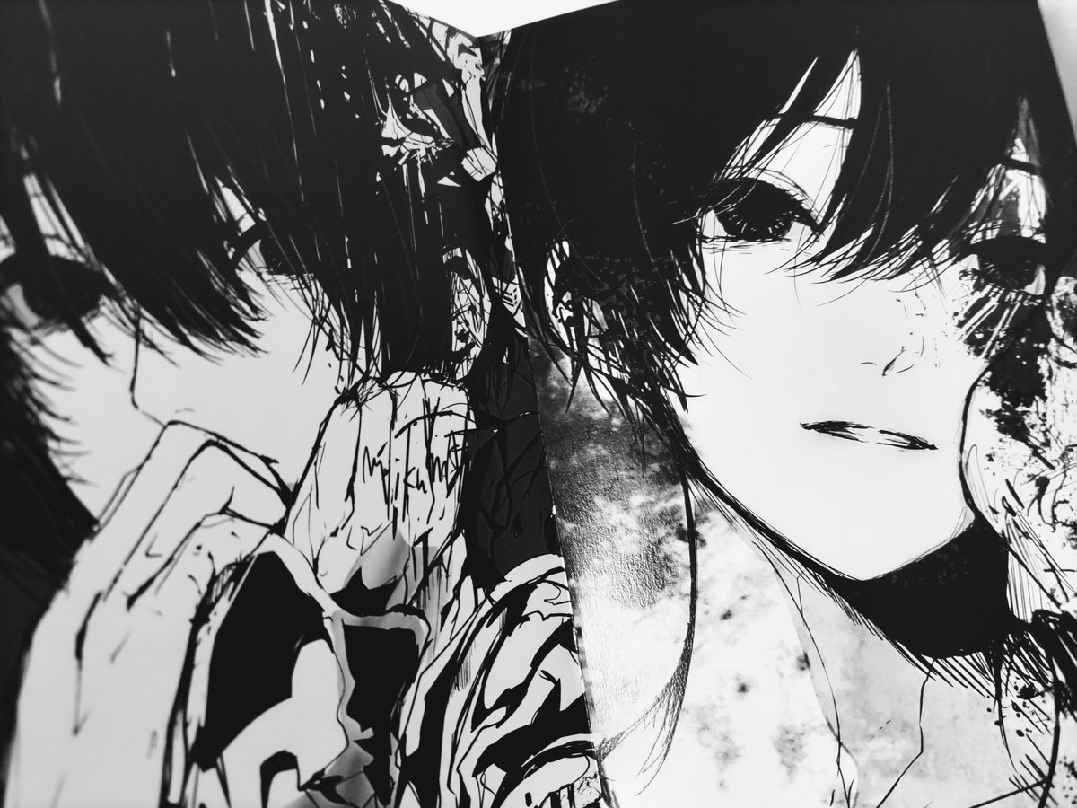 デザフェスの白黒イラスト集🌘紙の種類をこだわってみたらいい感じ
ポスカとセット販売予定。

#デザフェス57 #デザフェス 
