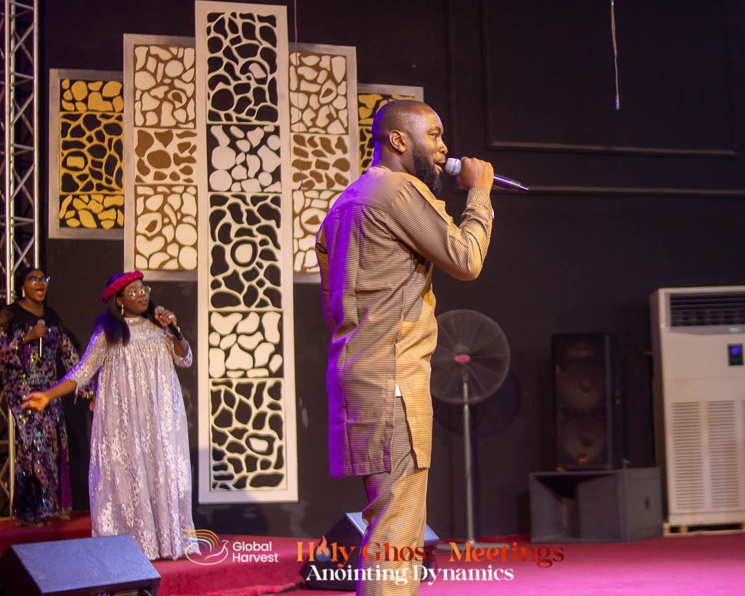 GHCHq's tweet photo. Resounding Praise and worship on this #HolyGhostMeeting2023 Grand Finale.
The atmosphere was lively and electric with the Joy we felt as we praised.
#AnointingDynamics #ghchq #GlobalHarvestChurch #holyghostmeetings2023 #GrandFinale #hgm2023 #praise #PraiseGod #worship https://t.co/ablbZmFsOn