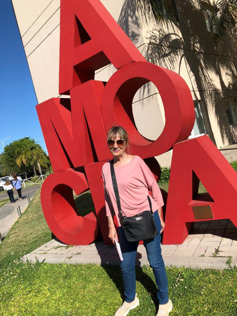 Hoy estaremos conversando con Luly Jaime en el programa OTRA VOZ OVARIAS ✊🏾
.
De 12hs a 15hs por la FM 102.3 Más que música

#visibilizandomujeres