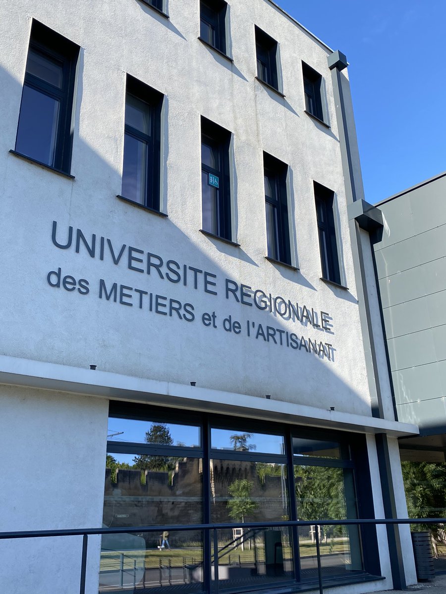 confboucherie's tweet photo. 44e finale du concours « un des Meilleurs Apprentis Bouchers de France » à l’Université régionale des métiers à #Avignon
L’apprentissage, voie royale à l’honneur.
Une finale exceptionnelle puisque les résultats seront proclamés dans la salle du conclave du Palais des Papes ! https://t.co/CU9iElsGJK