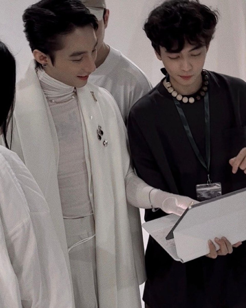 skyunion_mtp's tweet photo. Behind the scenes music video "Making My Way". 
🫣🫣🫣

@sontungmtp777
#MakingMyWay
#SonTungMTP #SkyMTPOfficial https://t.co/dKoFeAxt20