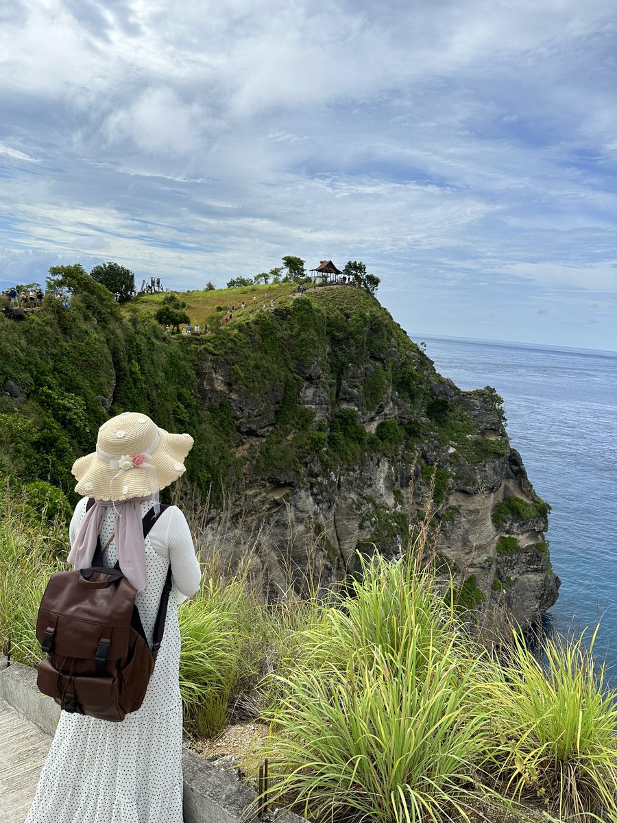 bluefleur268's tweet photo. My first ever travel (BALI 🇮🇩) thread ✨🫶🏻

So I nak share my trip berdua to Bali (28th April-2 May) haritu. I hope by sharing this tips and tricks yg I rasa useful for first time traveller to Bali so you guys can plan your trip as well☺️ https://t.co/7nKCcJ3amn