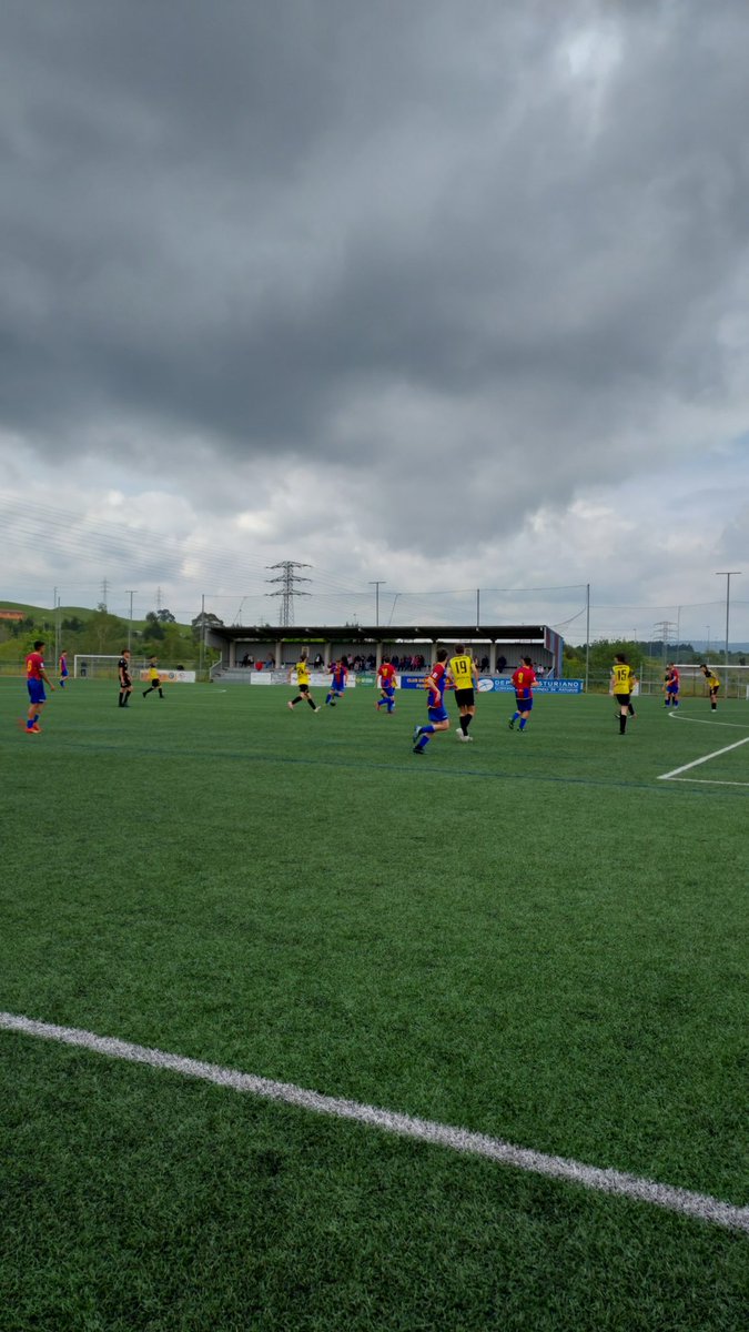 NoemiOrdiales's tweet photo. Mañana de futbol... #vamoslabraña #nosgustaelfutbol #purovicio https://t.co/cs1RLt7fnv
