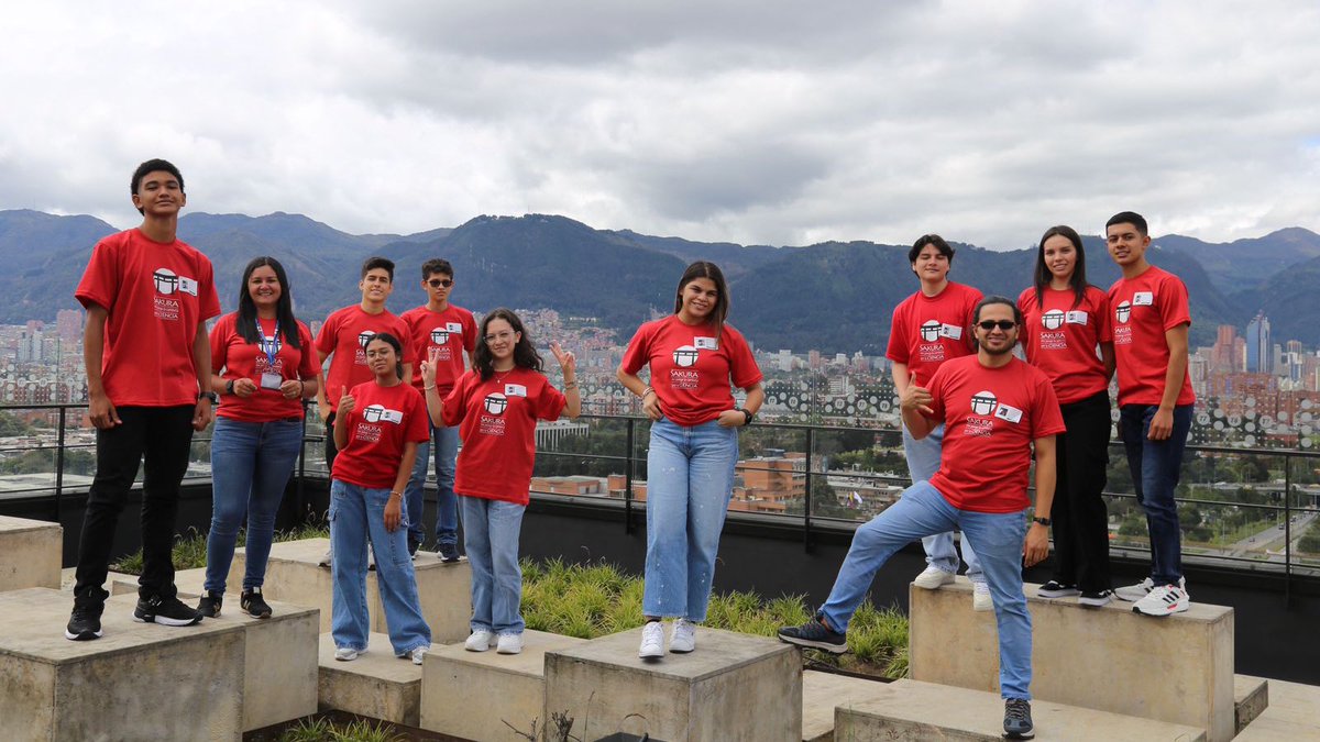 MincienciasCo's tweet photo. ¡Hoy parten a Japón 🇯🇵 nuestros jóvenes investigadores!

Nueve estudiantes colombianos y un tutor visitarán el país asiático luego de ser seleccionados en el Sakura Science Program.

¿Quiénes son y de qué regiones provienen? Va 🧵. https://t.co/QPCLdEFGOH