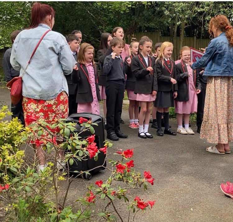 nmeenan's tweet photo. @stjosephsbh singing at the secret gardens of Oxton this morning https://t.co/nO2OQUxQ3X