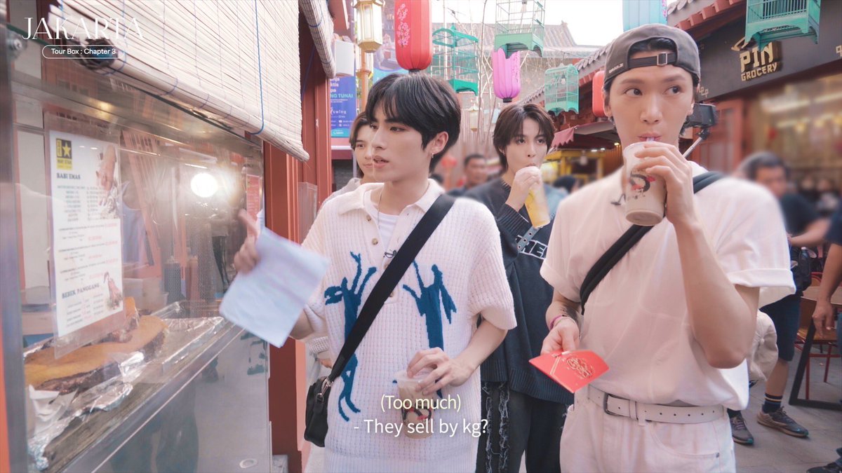 NCT_OFFICIAL_JP's tweet photo. 🥹Bisa Kurang gak? (Pantjoran Chinatown PIK/Pagoda/Milk Tea) | Tour Box : Chapter 3 | JAKARTA

https://t.co/BSEiaPuB2C

#JAKARTA #Vlog #TourBox_Chapter3
#WayV_Phantom_in_JAKARTA
#WayV #WeiShenV #威神V https://t.co/RxfAbZFz8l