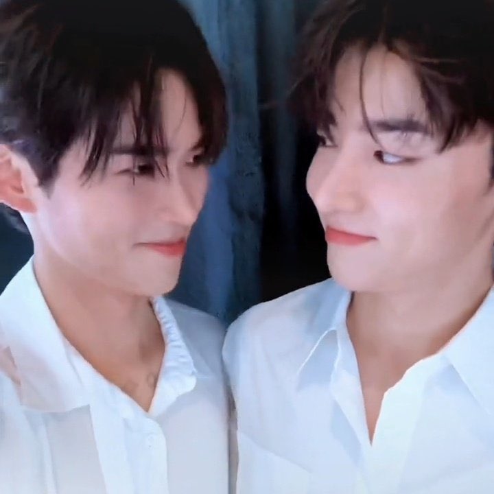 zeroze_baseone's tweet image. hear me out...