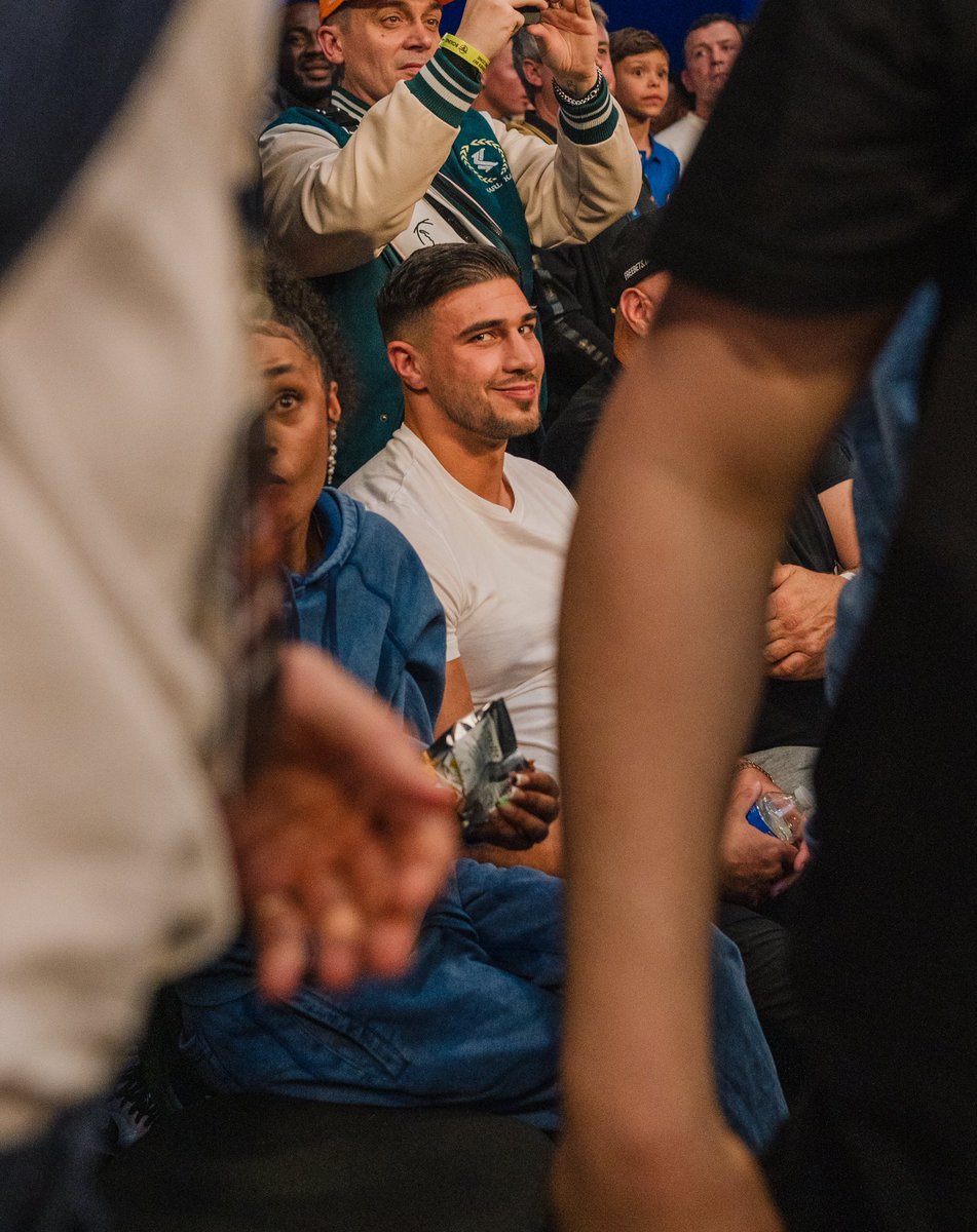Dan | DRAW MEDIA (@_danielwalsh_) on Twitter photo Some of my favourites from last night πΈ
As always, grateful for the trust from <a href="/RidgTweet/">Chris Ridgway</a> in the Misfits Boxing media team β€οΈ Some of my favourites from last night πΈ
As always, grateful for the trust from <a href="/RidgTweet/">Chris Ridgway</a> in the Misfits Boxing media team β€οΈ