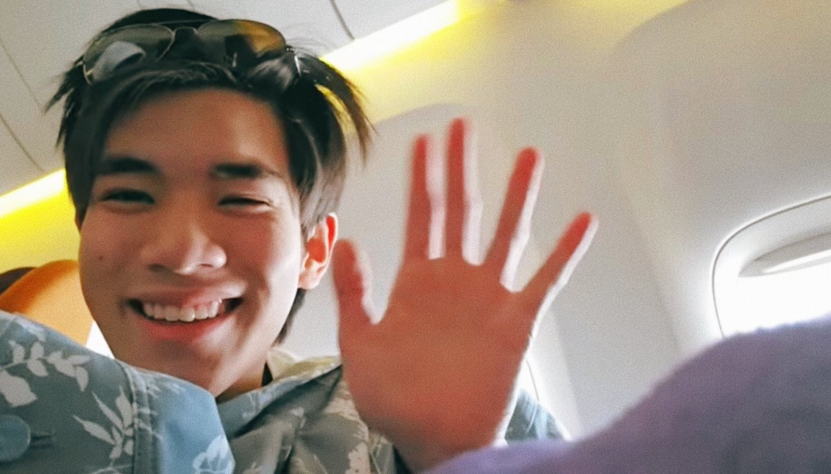 wangxiansky's tweet photo. was gonna rewatch fourth's vlog but WHY WAS IT DELETED? BRING ME BACK MY THERAPY 😭

@tawattannn #fotfotchannel #Fourthnattawat #โฟร์ทณัฐวรรธน์ https://t.co/tlaHv7xVTr