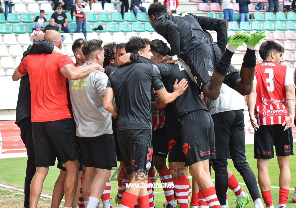 ZCFoficial's tweet photo. PLAY OFF⚽️| 

ESTAAAAAAMOS EN PLAY OFF!!!!!⚽️🥰😍♥️🥲💫

¡VAMOS ZAMORA!❤️

#VamosMiZamora https://t.co/tZEzfvI363