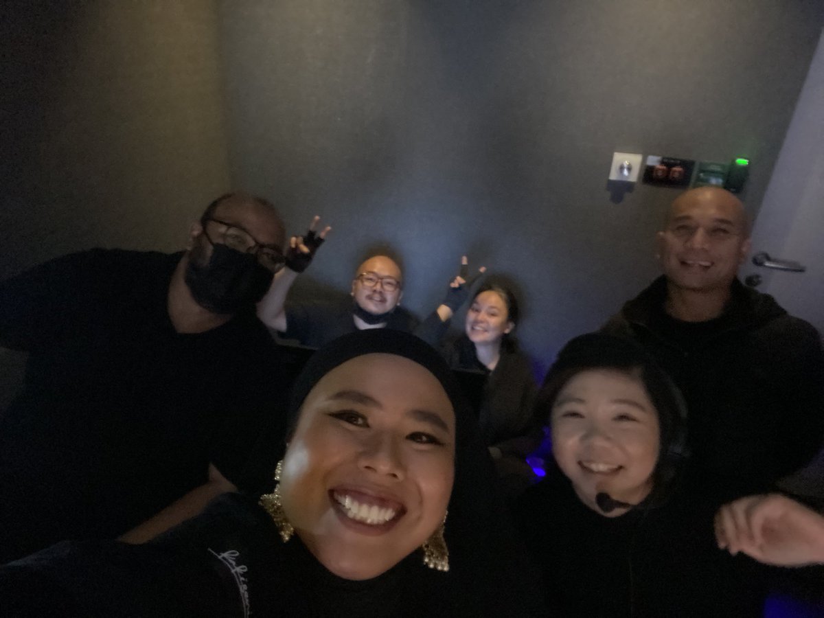 anakadnan's tweet photo. Console team ready for #18bcaa #setiapadasenimu ! https://t.co/0QheZkx1a2