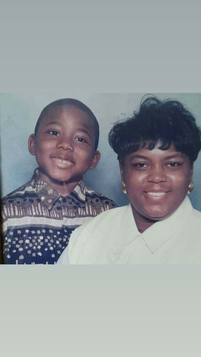 Rell_4eva_aKing's tweet photo. Happy mother's day to All the beautiful women in the world 🙏🏾💙👑🌺🌷🌼💐🌸 #LLMADUKES🙏🏾💔🕊😔 https://t.co/uh3BJA8E63