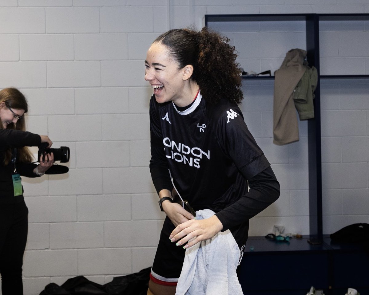 LondonAcers's tweet photo. RT WBBLofficial: 🦁 @LondonLionsw surprise @Azania13 ahead of her last game

Watch the Play-off Final LIVE on @SkySports: https://t.co/snocQXoGTH 📺

#BritishBasketball https://t.co/eEoKEUtxSq