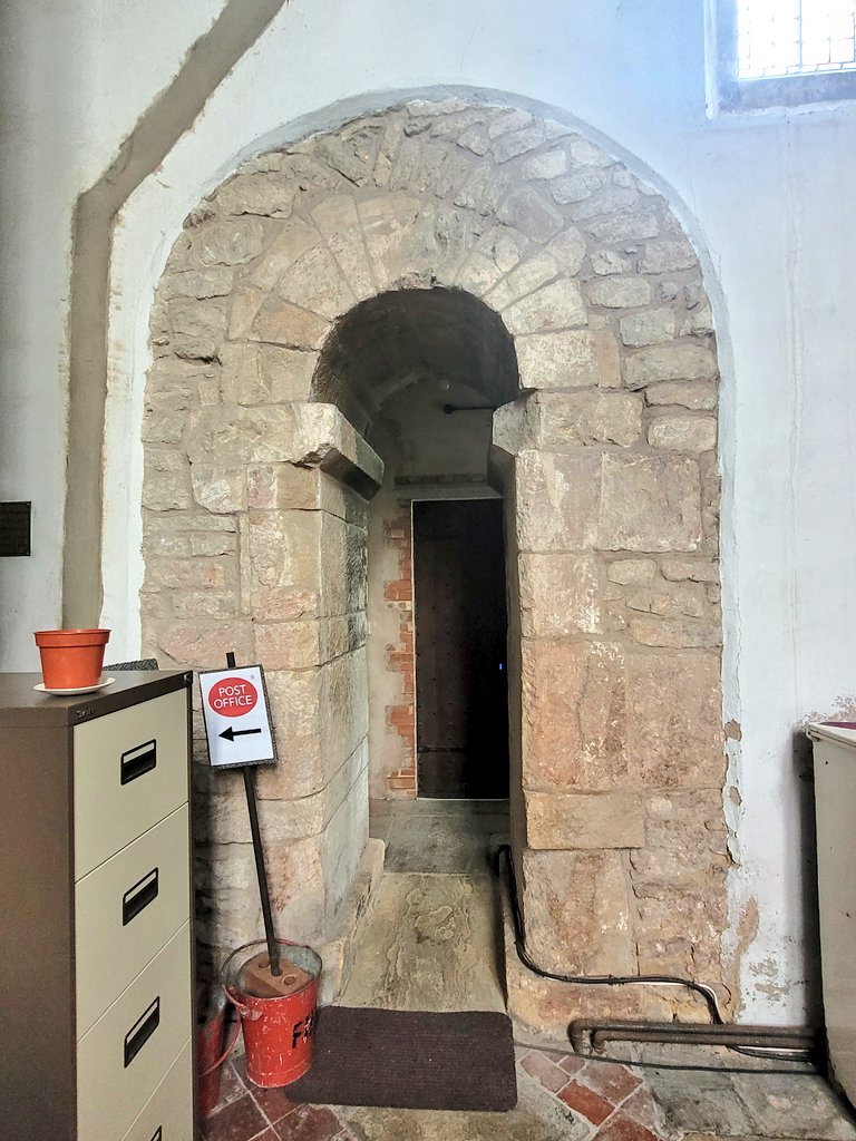 Stow Minster demanded a visit! There is too much to say about this Saxon glory. It must have blown the minds of the locals when first built. The font, the wallpainting, the ship graffiti, the stonework, the vaulting... #LoveLincsChurches @ChurchesFest #NaveGazing