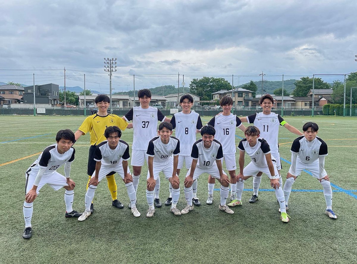 gufc2020's tweet photo. 関東大学サッカーリーグ Norte第2節
VS 高崎経済大学

前半◇2-0(追川×2)
後半◇1-2(齋藤) 
TOTAL◆3-2

前半からボールを保持し自分たちのリズムを作ることができました。後半に相手の猛攻を受けるも最後まで逃げ切り、今シーズン1勝目🎊
今日の勢いのまま、また切り替えて練習に取り組んでいきます！ https://t.co/ASS77EZw3j