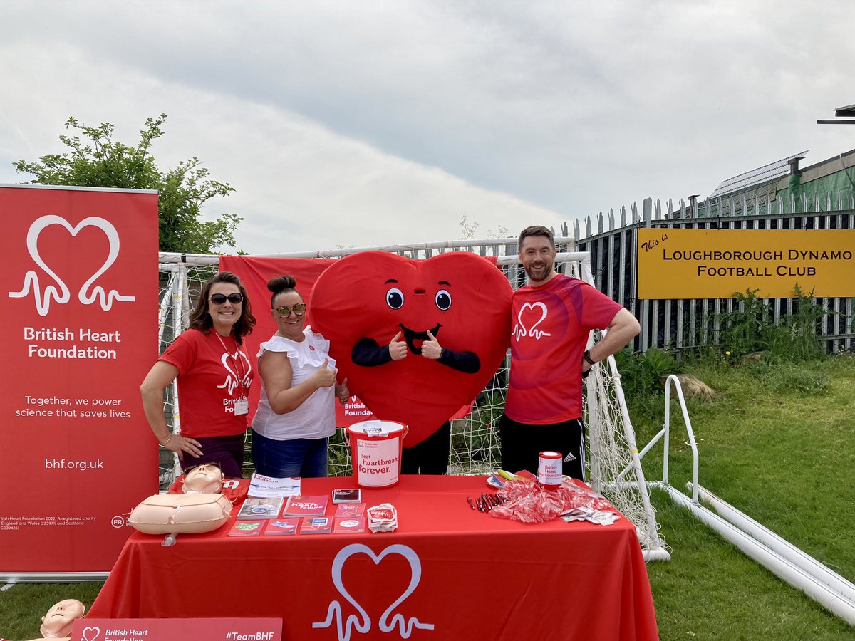 Dream team fundraising for the @TheBHF at the @newtonfallowell and @lovelle_uk family fun day #grassrootsfootball #communityfundraising