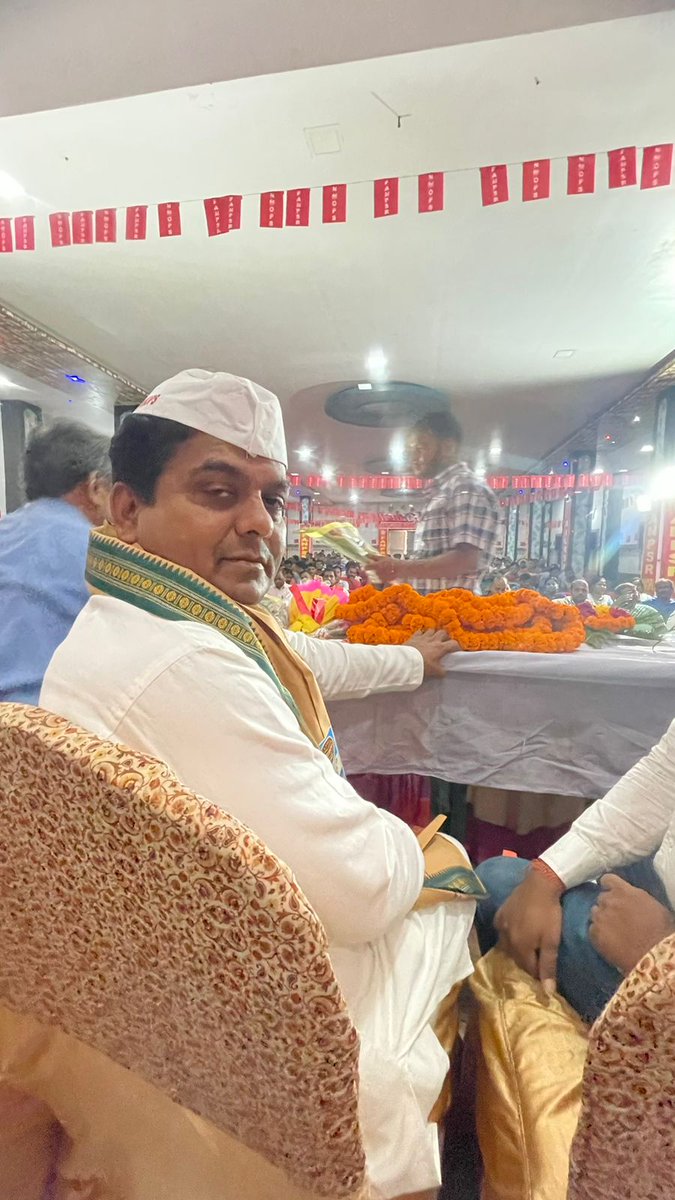 vijaykbandhu's tweet photo. शानदार कार्यक्रम #उड़ीसा मे चल रहा है ।

#NPSनिजीकरणभारतछोड़ो 

#vijaykumarbandhu https://t.co/fI4P0CFOny
