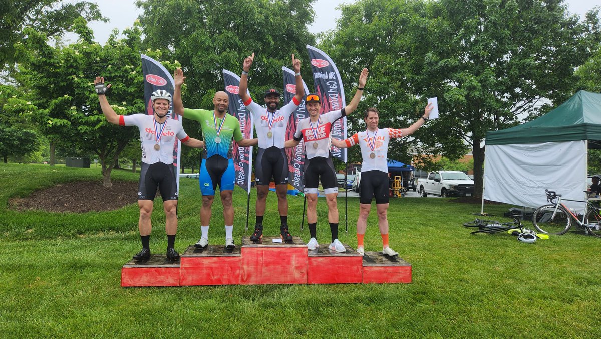 phase_cycling's tweet photo. Congratulations to Trimane Goddard on his 2nd place finish. After a hard fought, down to the wire, "photo finish" sprint to the line in the Masters 35+ race! 

#phasecycling #phasettes  #bicycleproshop #jmutility #pedalhardandstrongeveryday  
#bicyclelife #bicycleporn #cycling https://t.co/ExBr1H4gT0