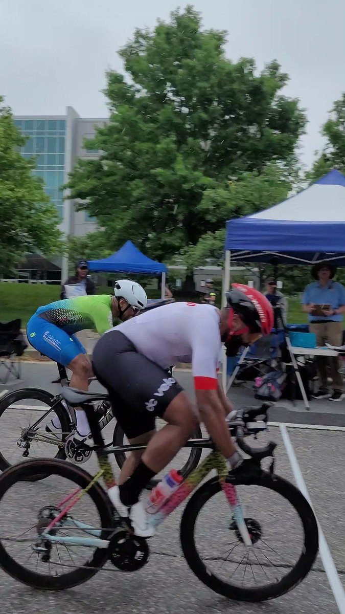 Congratulations to Trimane Goddard on his 2nd place finish. After a hard fought, down to the wire, "photo finish" sprint to the line in the Masters 35+ race! 

#phasecycling #phasettes  #bicycleproshop #jmutility #pedalhardandstrongeveryday  
#bicyclelife #bicycleporn #cycling
