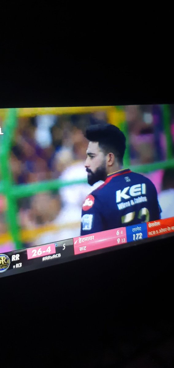 SinghKayu's tweet photo. #RRvsRCB 

Playing bold ... #rcb https://t.co/T5t2sxqOmX