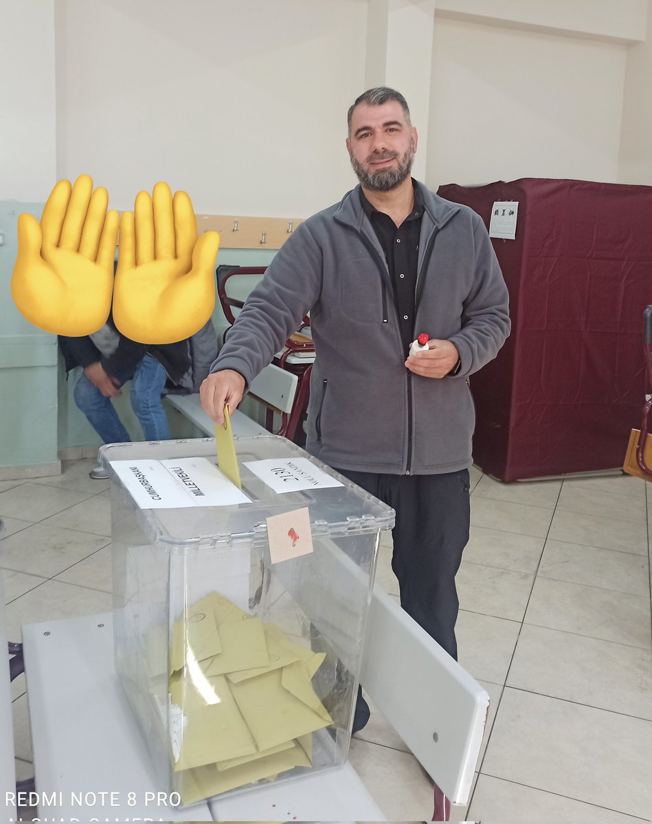 Elhamdülillah oyumuzu kullandık.
Rabbimiz vatana millete devletimize hayırlı mübarek eylesin.
Rabbimizden niyaz ediyoruz Alem-i İslam'ın ümmeti Muhammed'in lehine hayırlı güzel neticeler olur. 
#2023secim