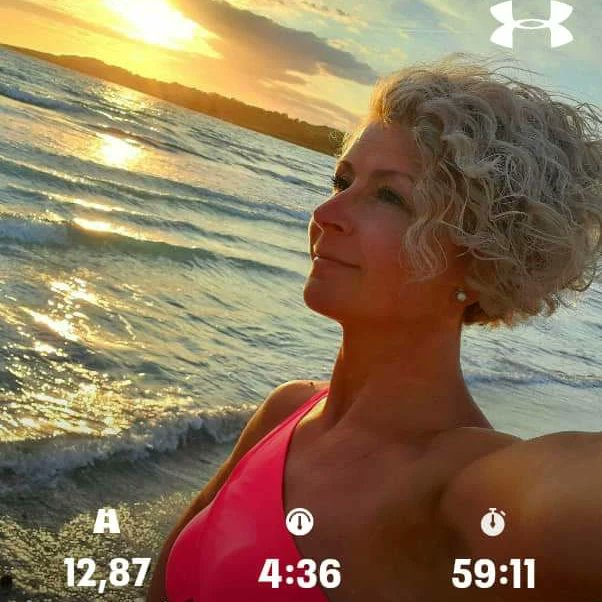 ZSlapalova's tweet photo. Mallorca running ❤
Pět vyběhnutí, pět východů slunce, pět dokonalých momentů...
#runningwoman #runninglove #runningpassion #runningmorning #runningtherapy #runninghappiness #runningSusan #mallorcarunning https://t.co/eahxjWv2FK