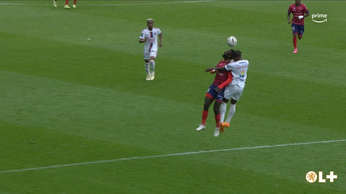 OL__Plus's tweet image. #CF63 2-1 #OL
jaune pour Lukeba  
(73ᵉ mn)
#CF63OL