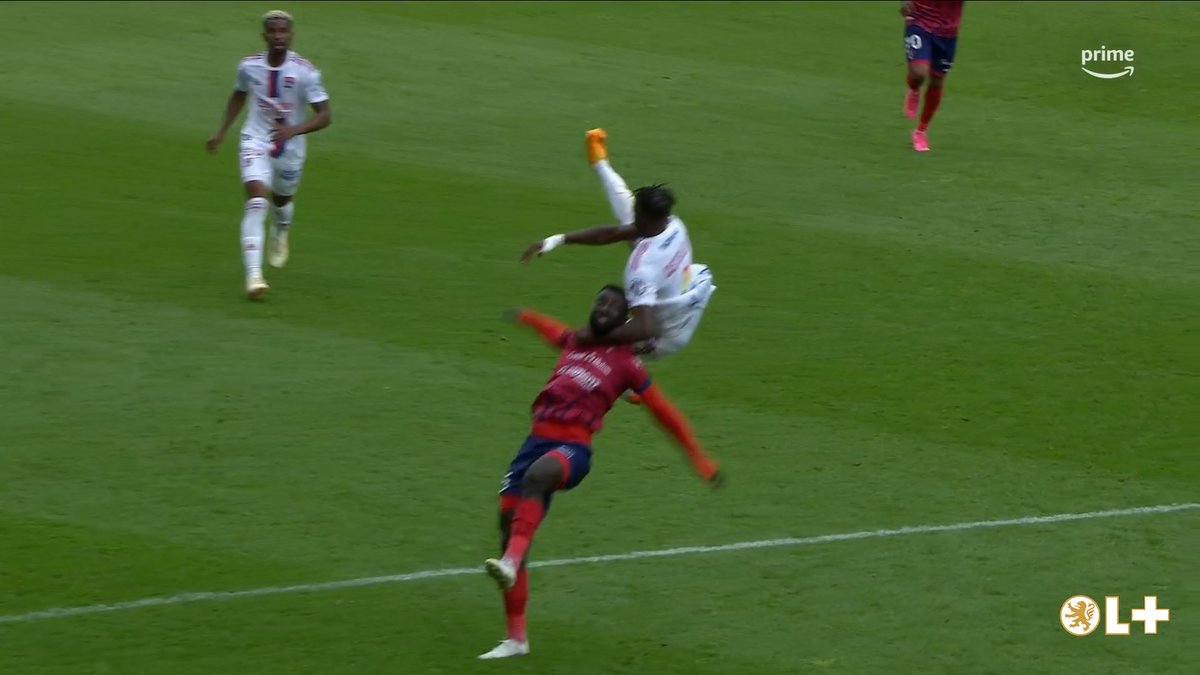 OL__Plus's tweet image. #CF63 2-1 #OL
jaune pour Lukeba  
(73ᵉ mn)
#CF63OL