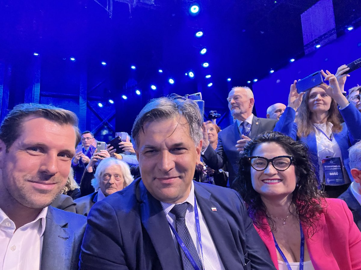 TABochenski's tweet image. #ProgramowyUl 💪🏻🇵🇱❤️