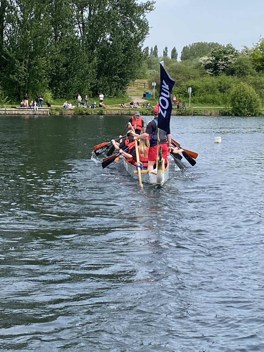 Great day for a dragon boat race 😎 if you can, please donate to the cardiology ward F5 funds @MFT_Charity @himynameisjaneg @Narinde40612684 @F5F2_MFT @parkerkarenj @krisbailey3 @AnthonyRLEvans @ellshutt