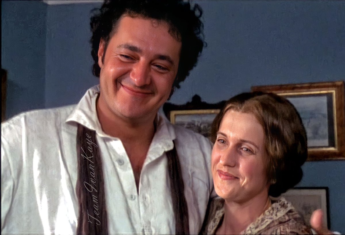IvanKayeFans's tweet photo. Happy #MothersDay to all who are celebrating with some film mothers of Ivan's on-screen children!💐❤️👑 The greatest number of countries are celebrating the mothers today. To our international fan base!🥂
.
#IvanKaye #KingAelle #Ealswith #Vikings #ADOH #FLOM #ADinnerOfHerbs https://t.co/tcRDYSUkm2