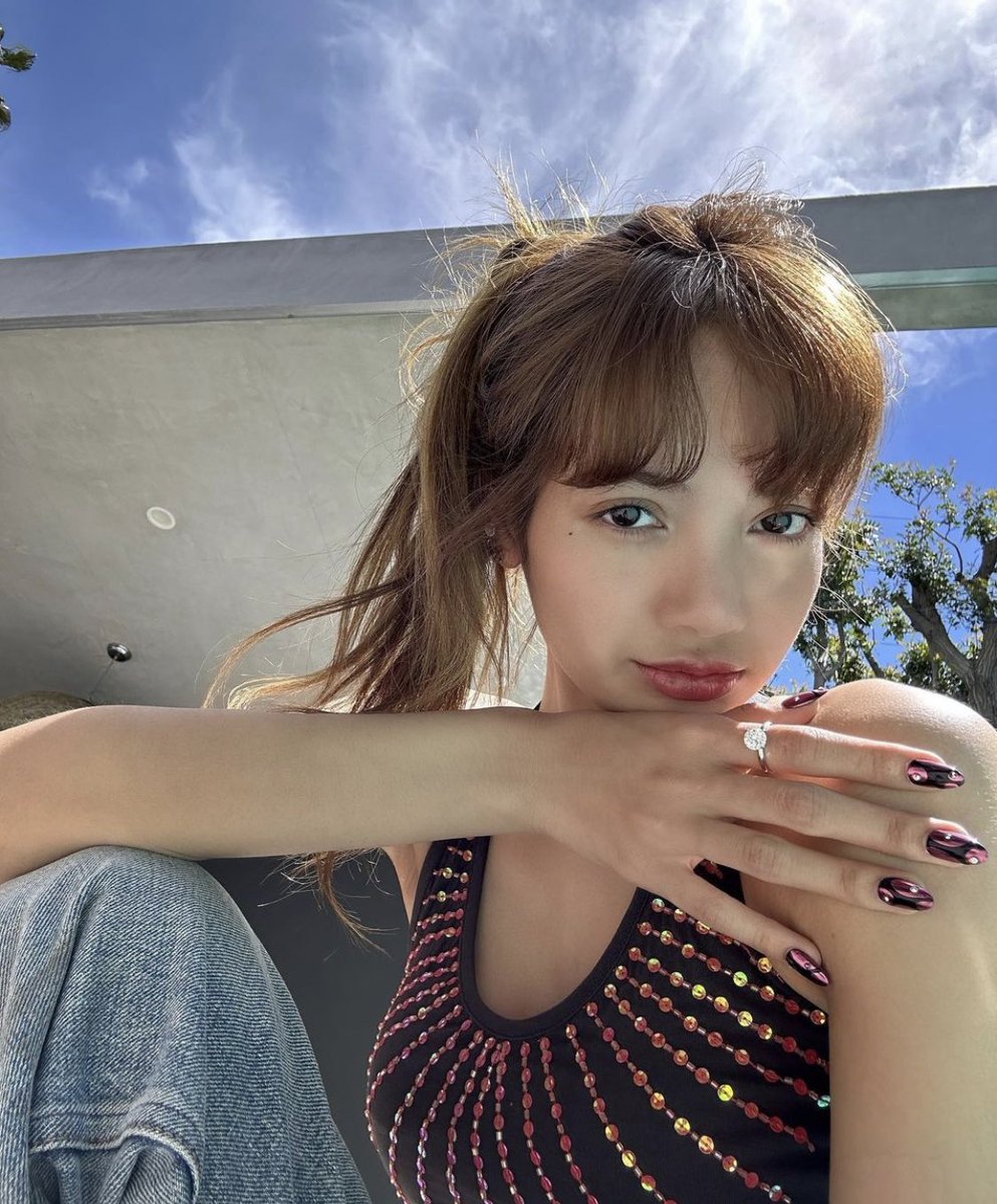 LiliesHome_'s tweet photo. BRAND REPUTATION FOR LISA

RT&amp;RP

블랙핑크 리사 최고의 여자 
블랙핑크 리사, 우리는 너를 너무 사랑해
블랙핑크 리사, 당신은 사랑을 받고 있습니다
블랙핑크 리사, 우리는 항상 당신을 자랑스럽게 생각합니다

블랙핑크 리사 #LISA #리사  #블랙핑크 #LALISA #MONEY #SG #ล��ซ่า #ลลิษา https://t.co/vnaIZl1SgX