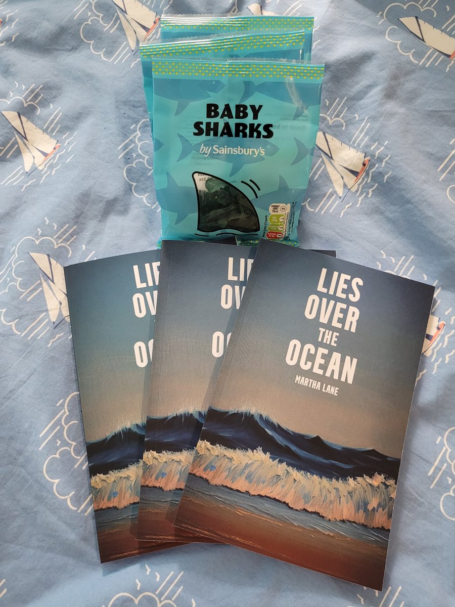 poor_and_clean's tweet photo. To celebrate launch day I have 3 copies of my novella to give away. Plus appropriately themed sweets! RT, like, and comment with your favourite shark to enter! UK only.
Closes Sun 21 May. 
@thealienbuddha #WritingCommunity https://t.co/nXRT0ExdkL