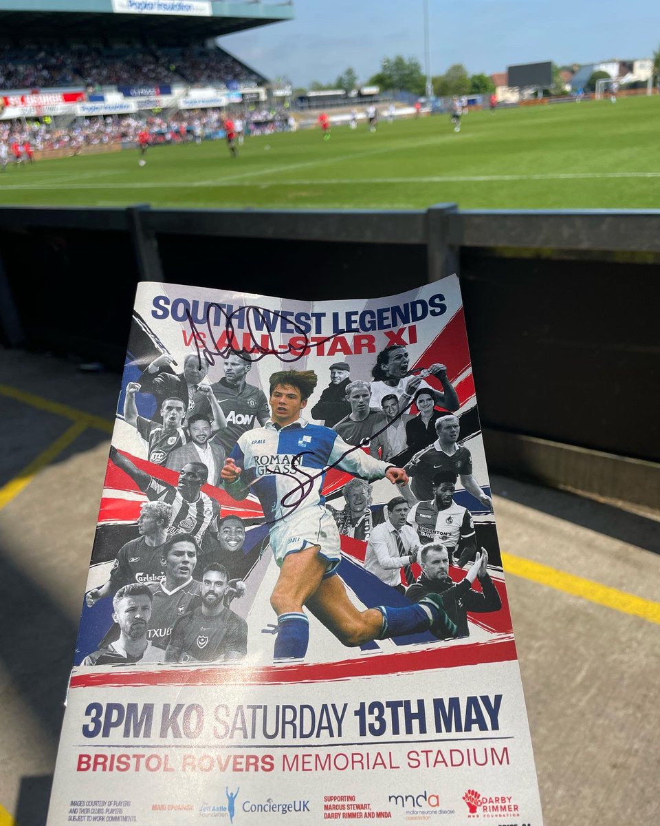 MatRoynon's tweet photo. Great game for a great cause @teamstewart254 charity game hosted by @official_brfc raising money for @darbyrimmermnd @mndassoc @paulscholesaaa @jillscottjs8 #marcusstewart #bristol #bristolrovers #paulscholes #jillscott https://t.co/V54pvRXyk2
