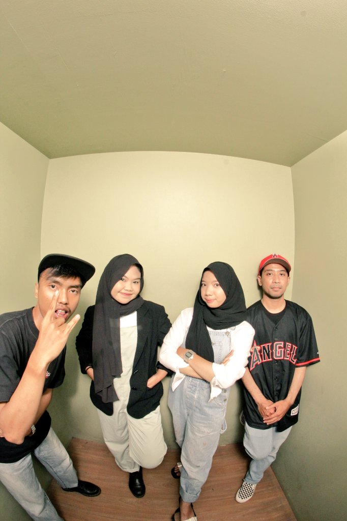 heyimrizwan's tweet photo. Photobox yang ga di rencanain
Bersama mutual twitter.
#photodadakan #temantwitter #mutualtwitter #bestfriend https://t.co/sfVP8nTEjY