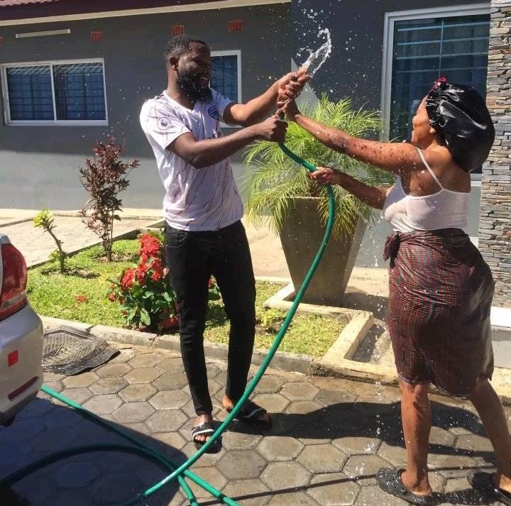 Man’s NOT Barry Roux tweet media