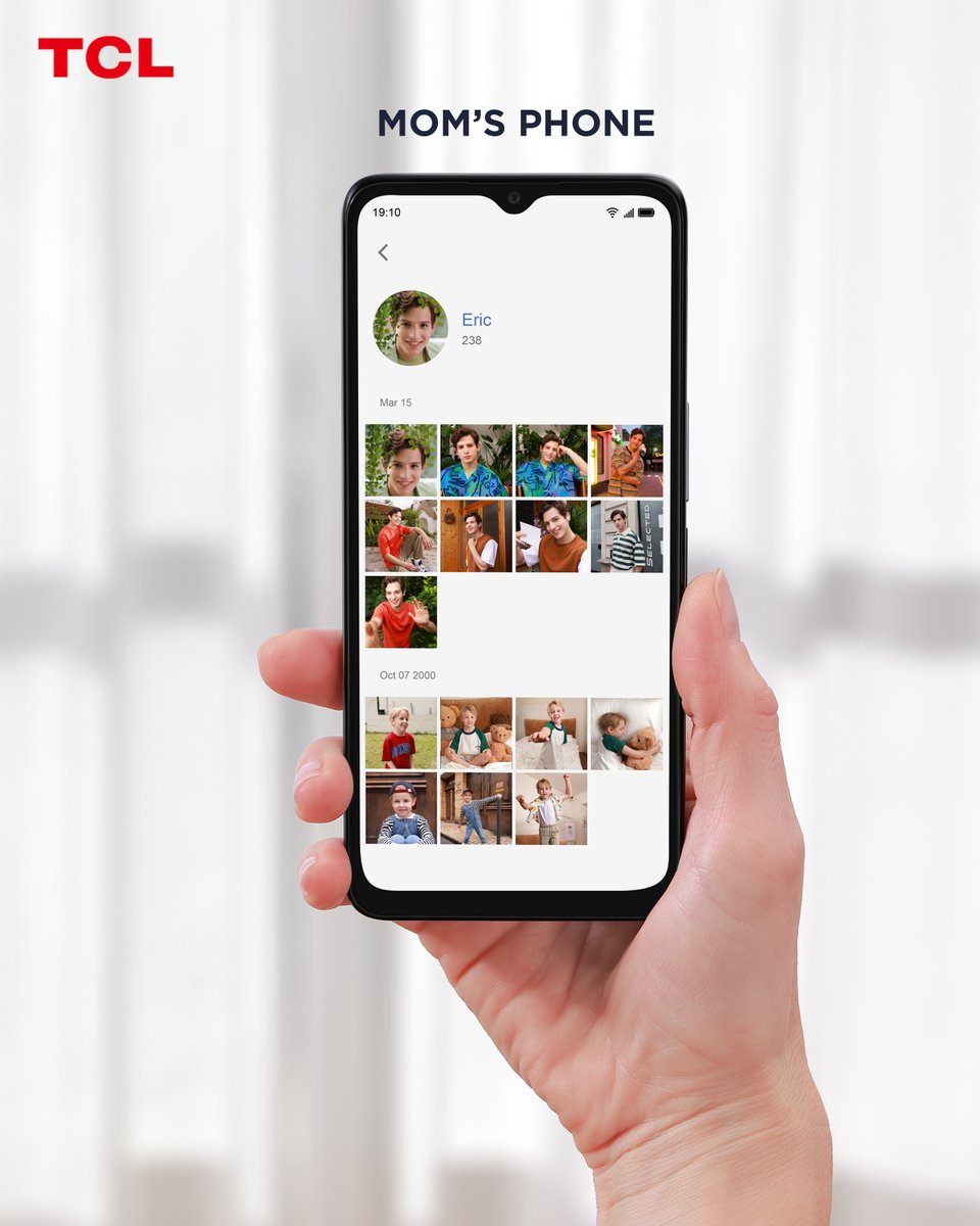 TCLMobileGlobal's tweet photo. Hey! Do you follow us on Instagram &amp; FaceBook yet? You really should. We may or may not have a little something special for your mom there 🎁

#INSPIREGREATNESS #DisplayGreatness #mothersday #momtime #TCLCares
https://t.co/kMeiXusMw1 https://t.co/D1905dnwZZ