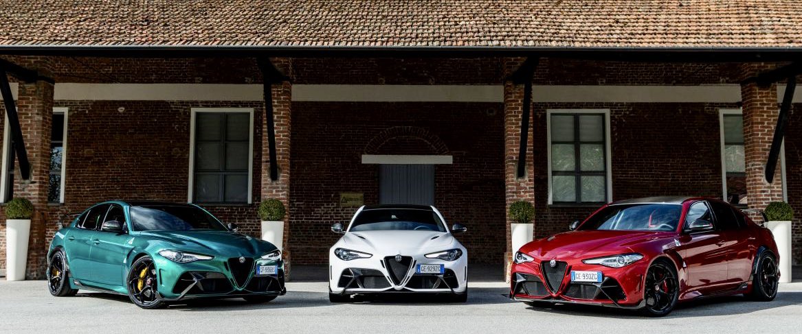 Best Trio 🍀🇮🇹
#Alfa #AlfaRomeo #AlfaRomeoGiulia #Quadrifoglio #Italian