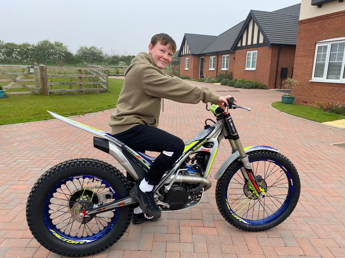 bvm_trialsport's tweet photo. First ever trials bike for this young lad! Delivered this morning, riding this afternoon. 😎 #trials #sherco #125cc #trialshop #usedbikes #newbikes https://t.co/VT0rGFtcOk
