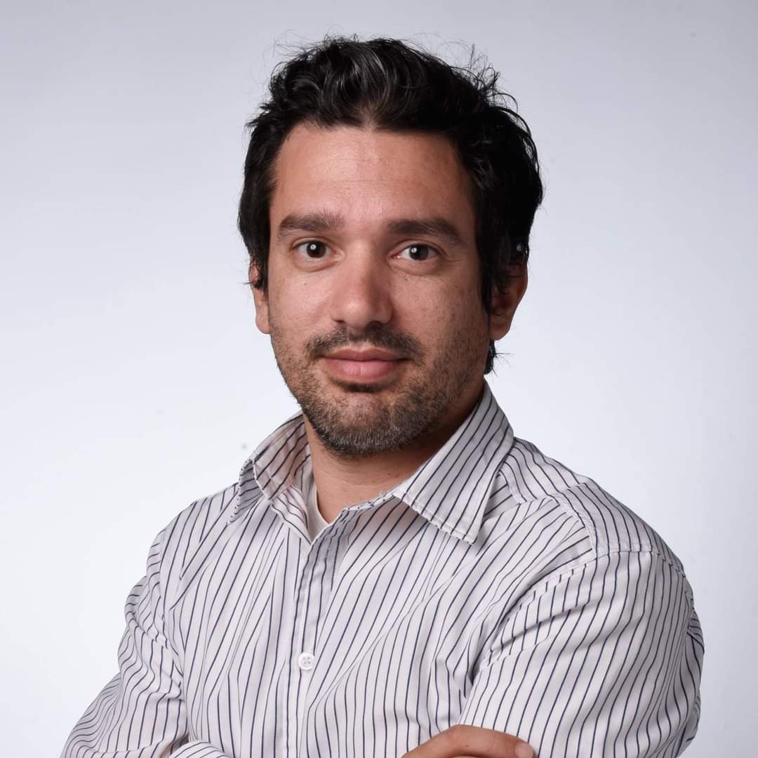 Nicolás Andrés Romero tenía 38 años el año pasado.
Hacía unos 20 de su joven vida que se había radicado en Buenos Aires...Pero el 7 de mayo de 2022, Nico apareció muerto en su departamento de la peatonal Florida 686. instagram.com/p/CsOWZxNONTd/
