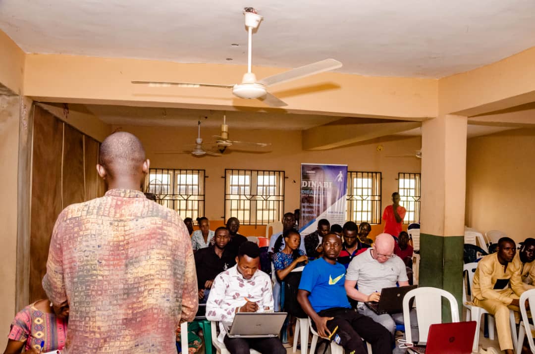 DinabiNig's tweet photo. We had our first training session of the #DigitAbility 3.0 yesterday where participants commenced their journey of becoming Graphics and Web Designer.
Special thanks to our facilitator, Funto Ifeoluwa and photography partner, Abayomi Oyinlola of #SurestView. https://t.co/e52EHcPq1G