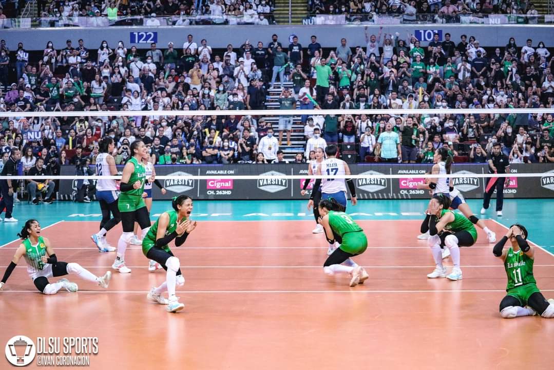 dearlasalle's tweet image. this winning moment. the emotions 🥹💚