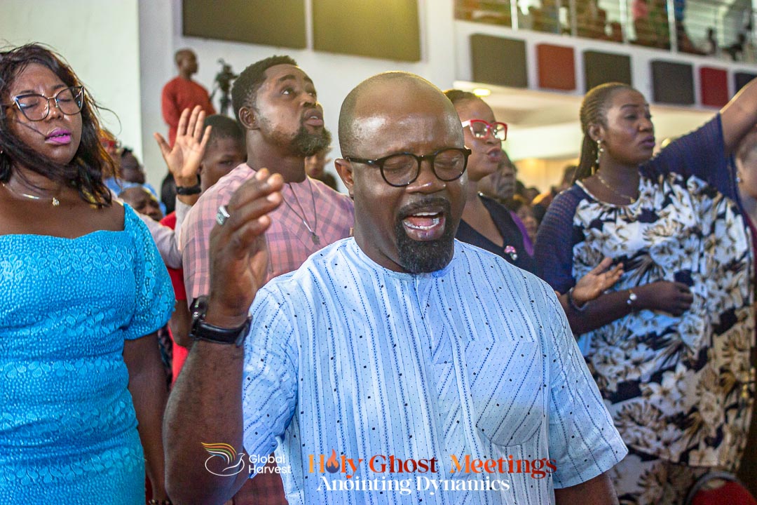 gharvestglobal's tweet photo. Led by Pastor Tolu Aladesanmi, we prayed and made faith filled declarations over our lives.
#AnointingDynamics #ghchq #GlobalHarvestChurch #holyghostmeetings2023 #GrandFinale #hgm2023 #prayer #declarations https://t.co/O2MRdRUGFj