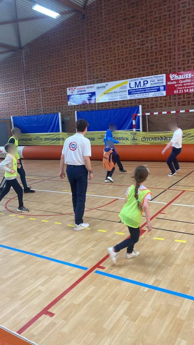 RaidAventureRAO's tweet photo. Hier le #Prox était à @VilledeLillers avant dernière étape de notre tournée dans le #PasDeCalais ! À nos côtés, la #PoliceMunicipale, les #pompiers du @SDIS62 et les #jeunes #SapeursPompiers #JSP ! Rdv aujourd'hui pour la dernière étape qui se déroule à #Beuvry. https://t.co/7uqtMC4XRf