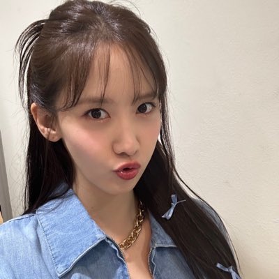 yoonaIiem's tweet photo. #NewProfilePic https://t.co/JZK9KsBU4K